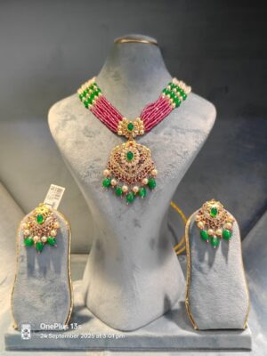 Diamond Necklace Set 03